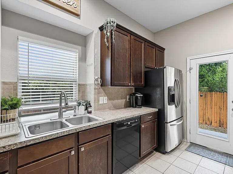 8304 Timberbrook Ln — Photo 15