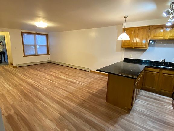 4th image of 8880 20th Ave #1