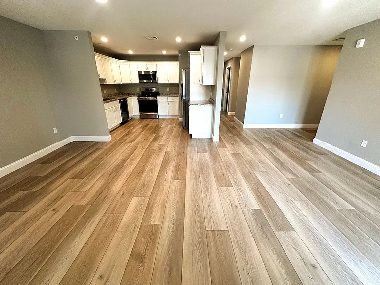 109 Church St #14 — Photo 4