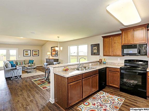2nd image of 104 Natalie Jane Dr