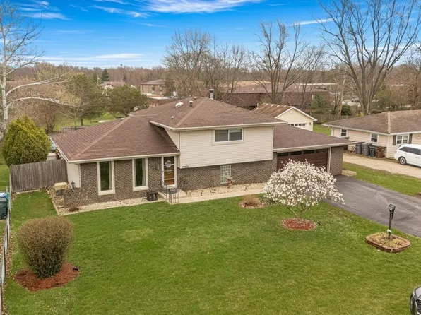 19727 Greenview Ave, Mokena, IL 60448