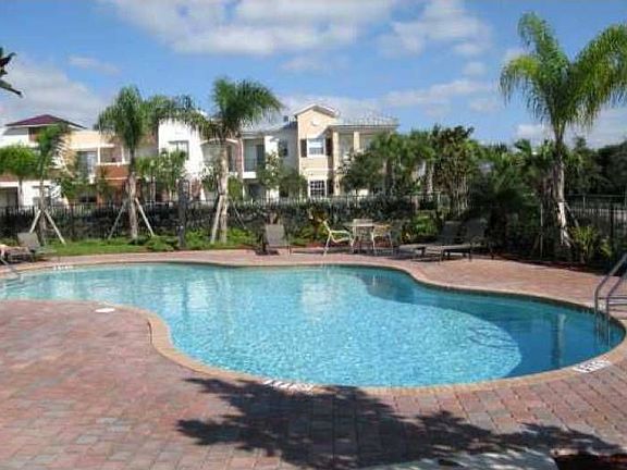 2nd image of 10440 Stephanie Way #4-212
