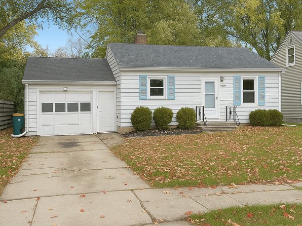 1489 Emilie St