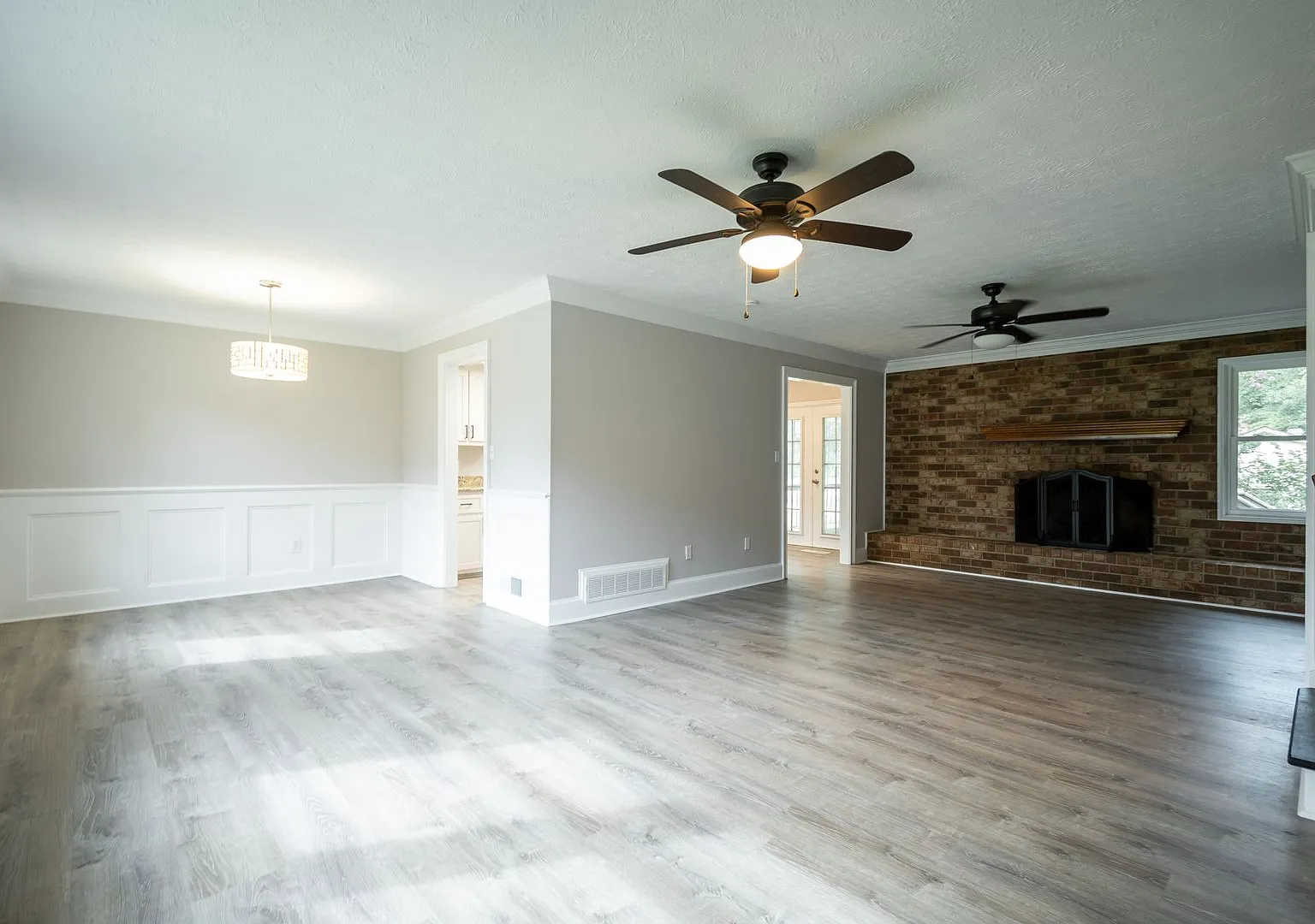 1030 Carriage Hill Road - Available NOW! — Photo 4