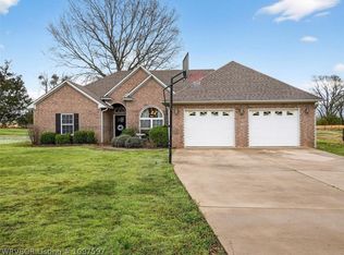 104 Kingrey Ln, Poteau, OK 74953