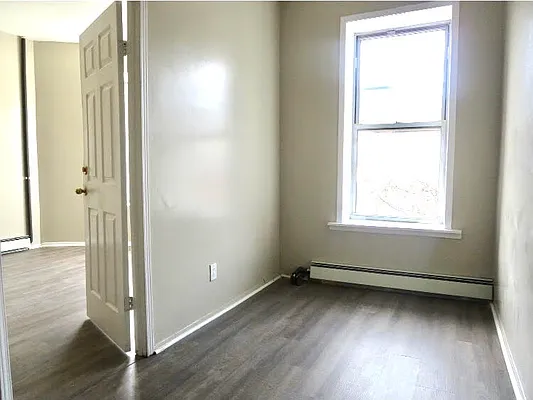 Rented by JAY MICHELLE REALTY LLC | media 17