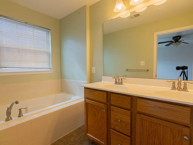 6407 Walcott Ln — Photo 23