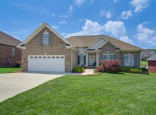 1012 Sagewood Ln, Archdale, NC 27263