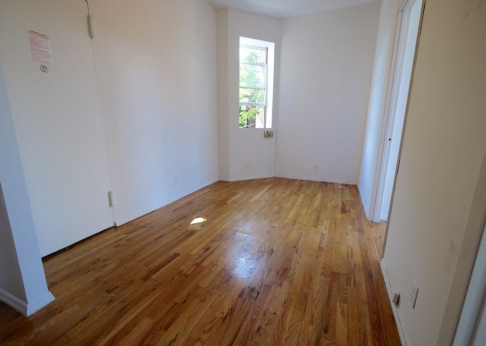 1st image of 249 W 11th St APT 3R