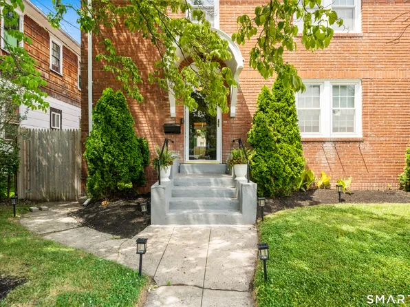 34 Selldan Street, West Hartford, CT 06110