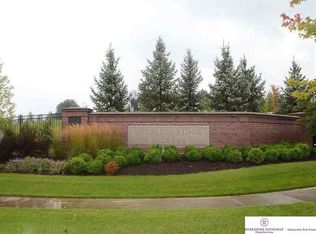 1716 S 129th Plaza Cir, Omaha, NE 68144