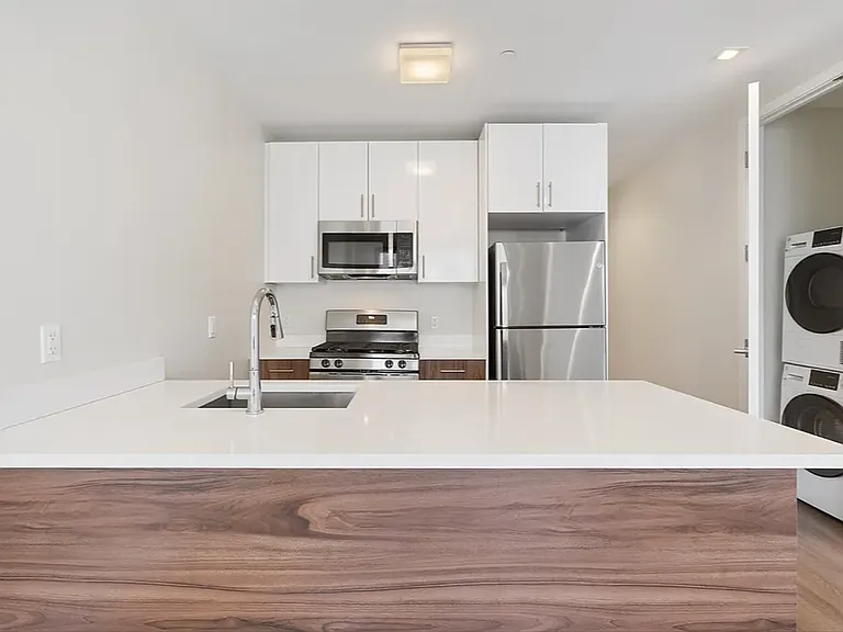 521 W 134th St #8B — Photo 11