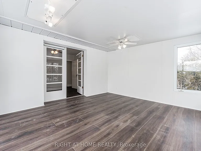 18 Ridgewood Ave — Photo 20