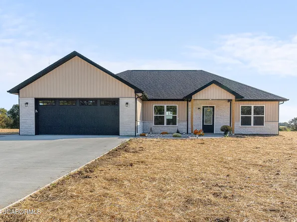 10042 County Road 367, New Bloomfield, MO 65063