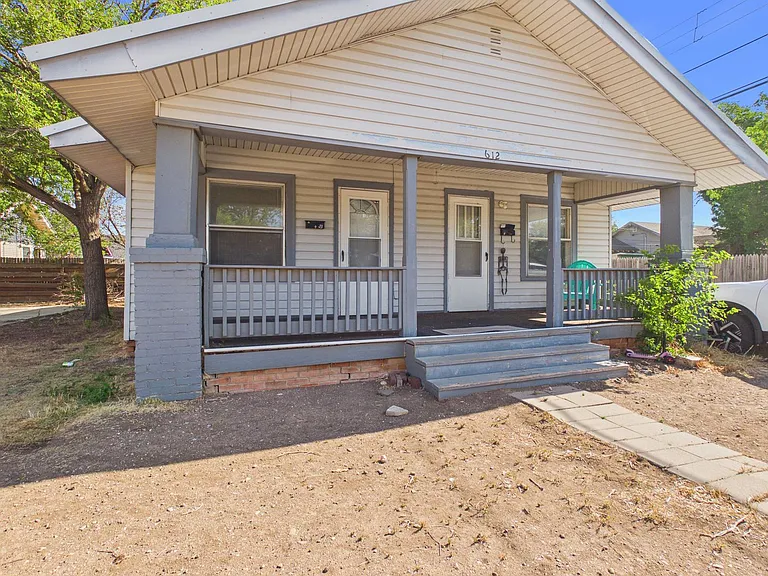612 SW 17th Ave #B — Photo 3