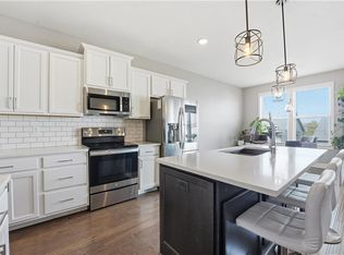 20916 W 190th Pl, Spring Hill, KS 66083