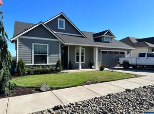 110 Four Oaks Dr, Silverton, OR