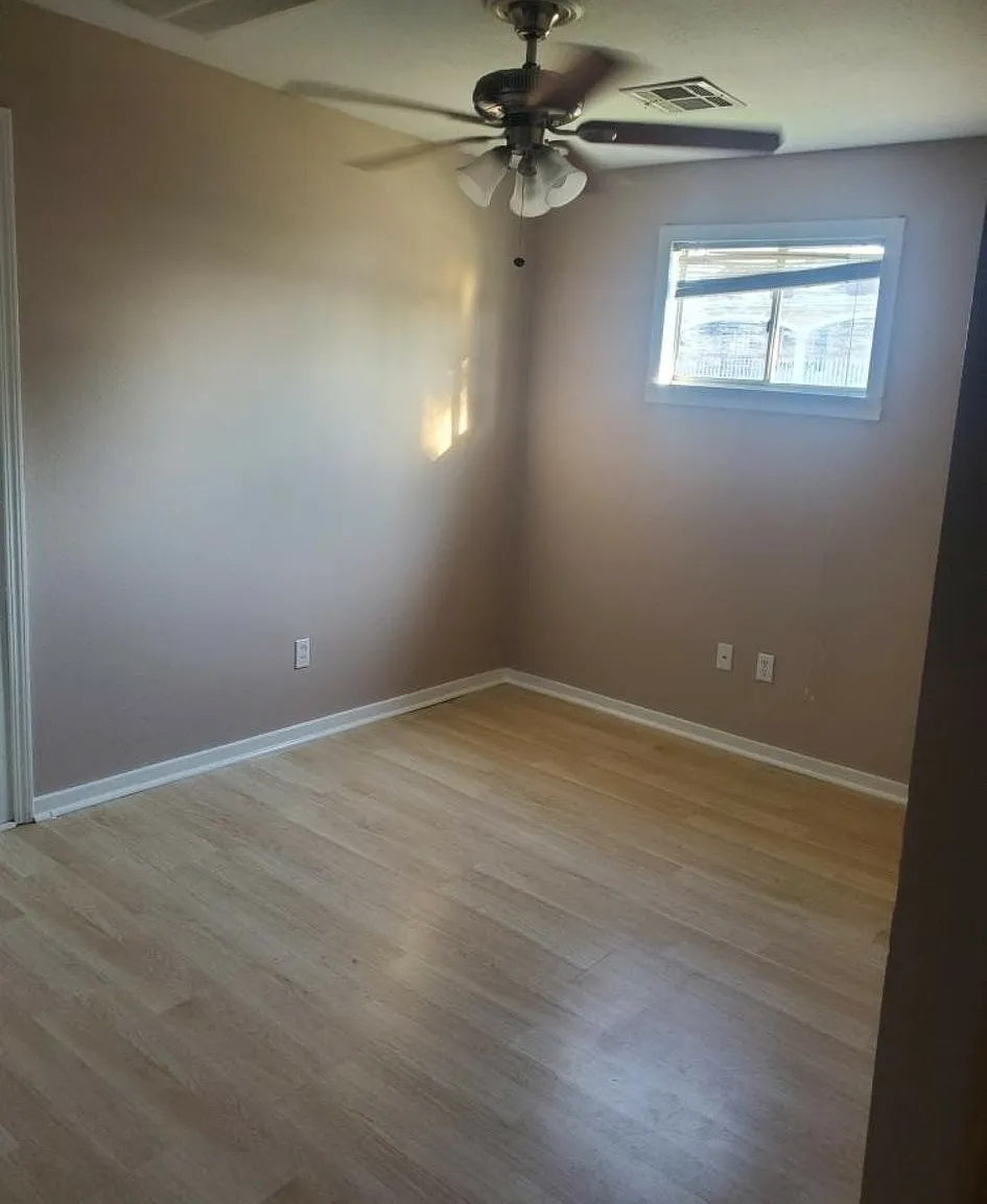 3 bed, 1.5 bath, 1000 sqft, $1,500 — Photo 1