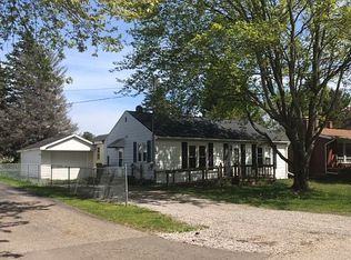 830 Smith St, East Tawas, MI 48730