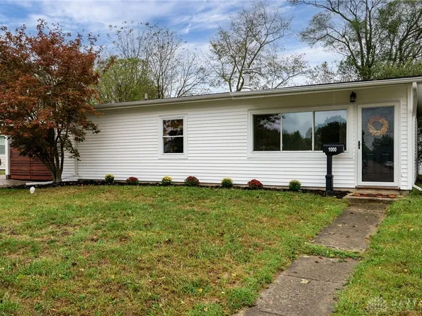 1000 N Scott St, New Carlisle, OH 45344