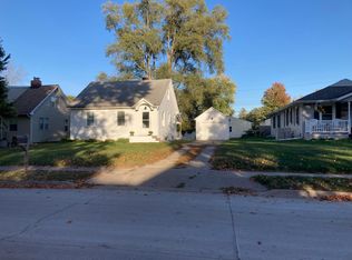607 7th Ave, Coralville, IA 52241