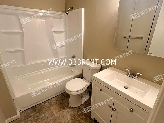 4th image of 16609 W 123rd St