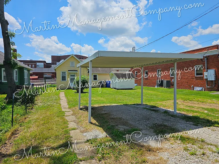 627 E 13th St — Photo 13