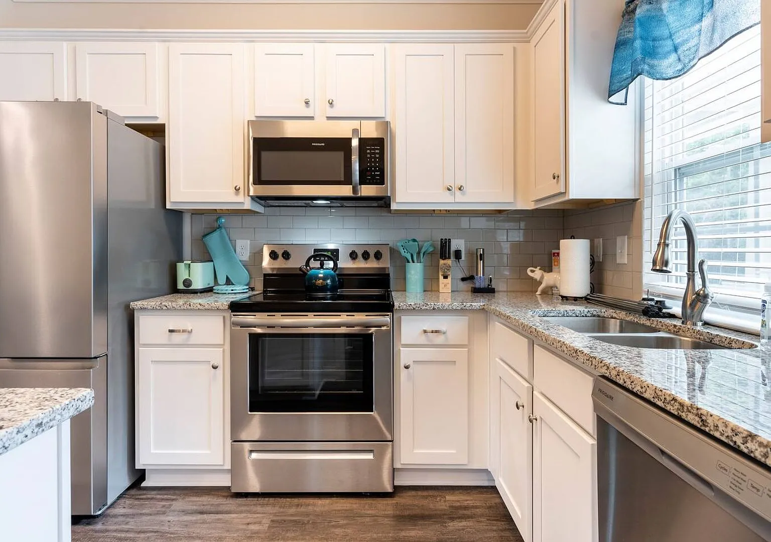 Fantastic Fully Furnished or Unfurnished Townhome! - 4357 Azalea Dr. Columbia, SC 29205 — Photo 4