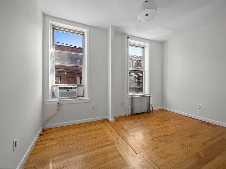 67 Franklin St #2 — Photo 8