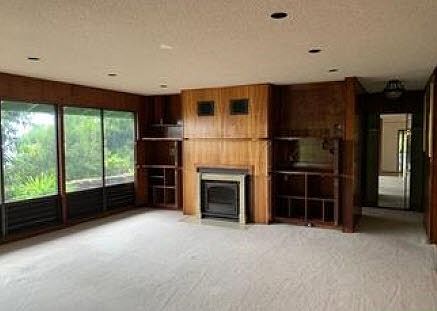 Additional Living Room