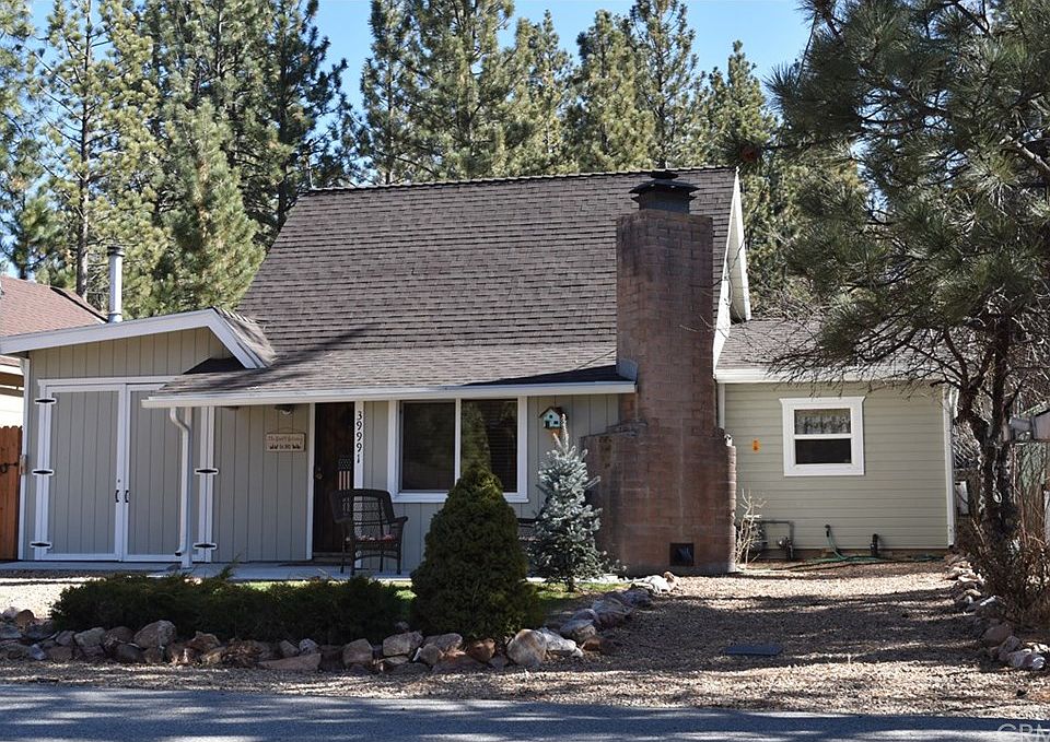 2nd image of 39991 Glenview Ave