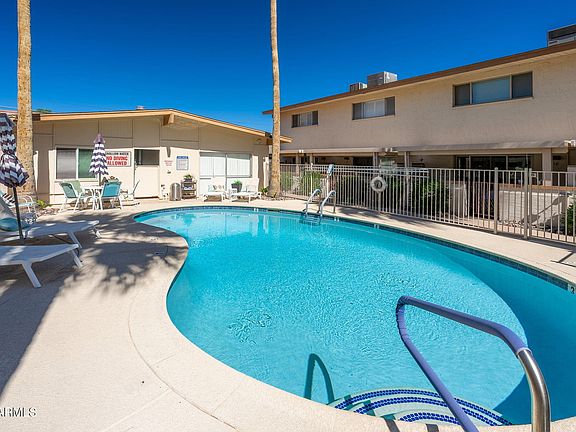 3rd image of 4848 N WOODMERE FAIRWAY -- #5