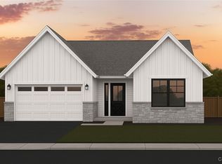 1949 N Ridge Dr, Chittenango, NY 13037