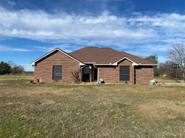 1109 Dusty Kay St, Bonham, TX 75418
