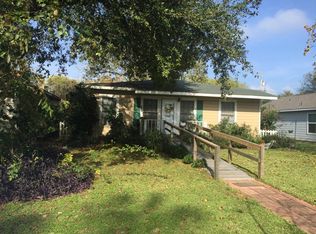1322 W 6th St, Freeport, TX 77541
