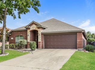 207 Rawhide St, Waxahachie, TX 75165