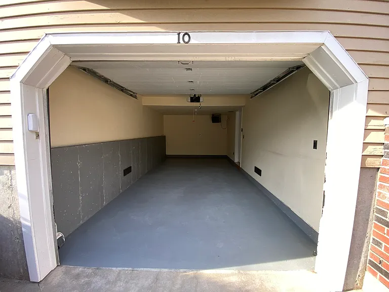 10 America Way — Photo 26