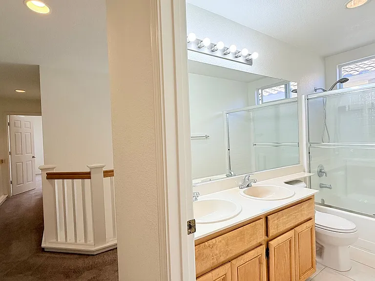 1023 Vista Pointe Cir — Photo 35