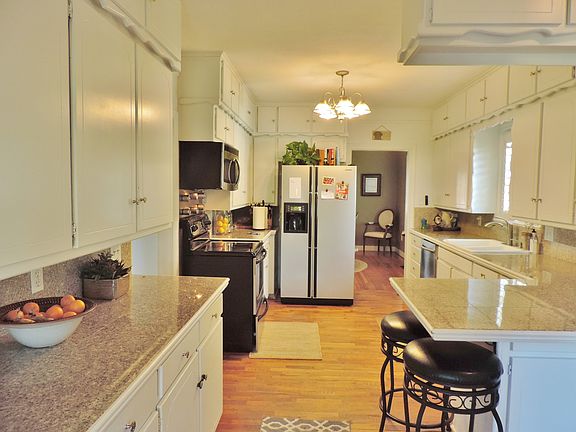 4th image of 2115 Ashland Ave