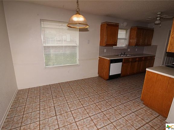 4th image of 603 Clara Dr