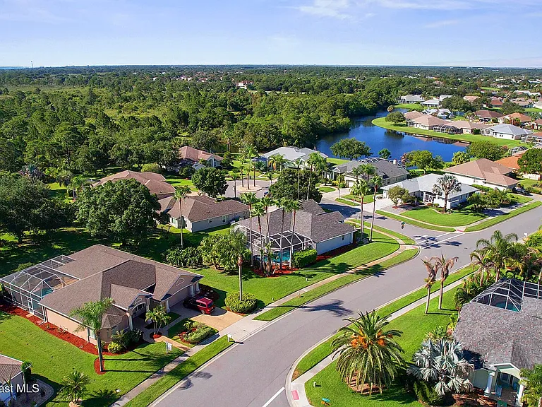 768 Harrier Ct — Photo 9