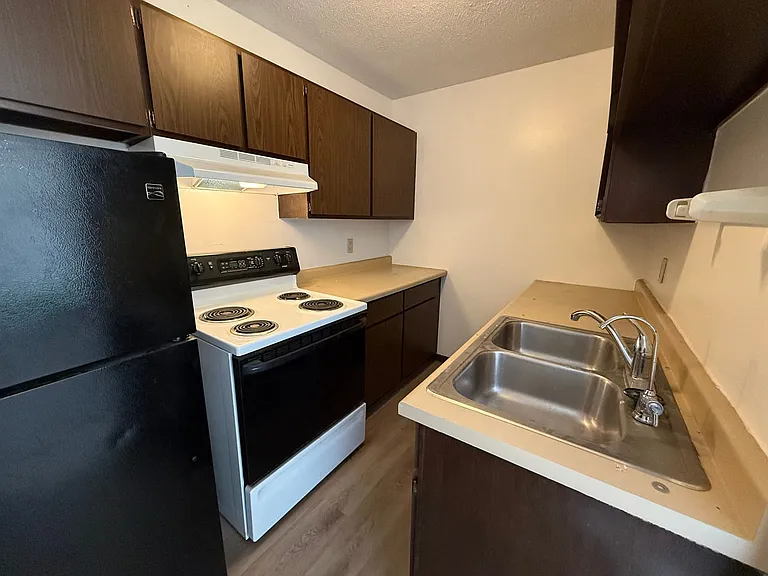 445 California St — Photo 13
