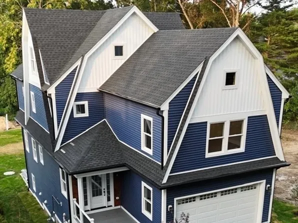 65 Pine St, Dedham, MA 02026