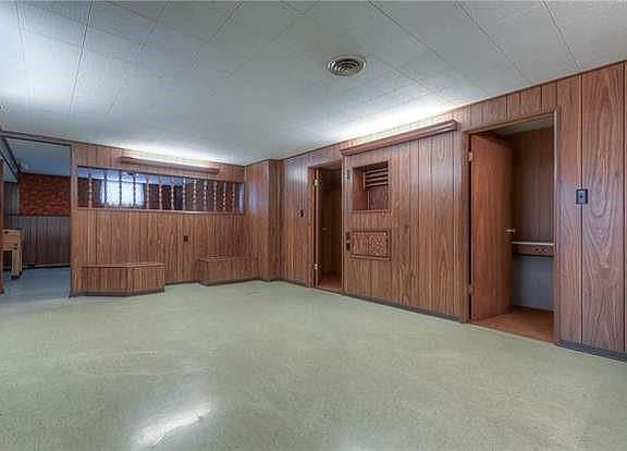 5th image of 664-666 Evergreen St