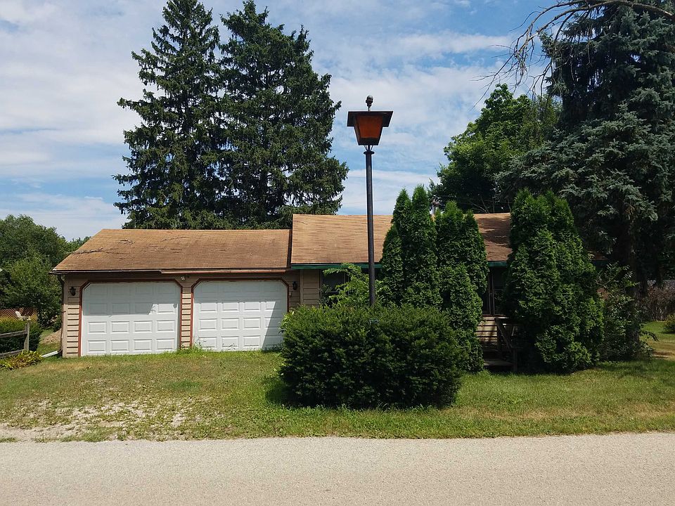 1st image of 2125 Lakewood Dr