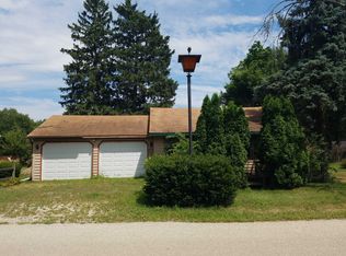 2125 Lakewood Dr, Wilmington, IL 60481