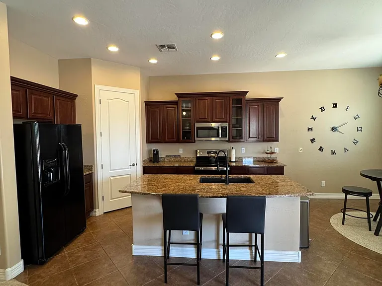 15264 W Georgia Dr — Photo 7