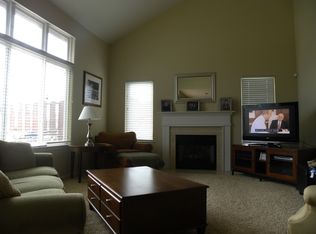 216 Columbia Dr, South Lyon, MI 48178