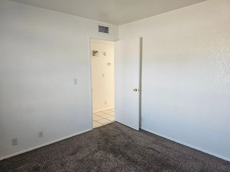 2301 McCulloch Blvd N #J — Photo 15