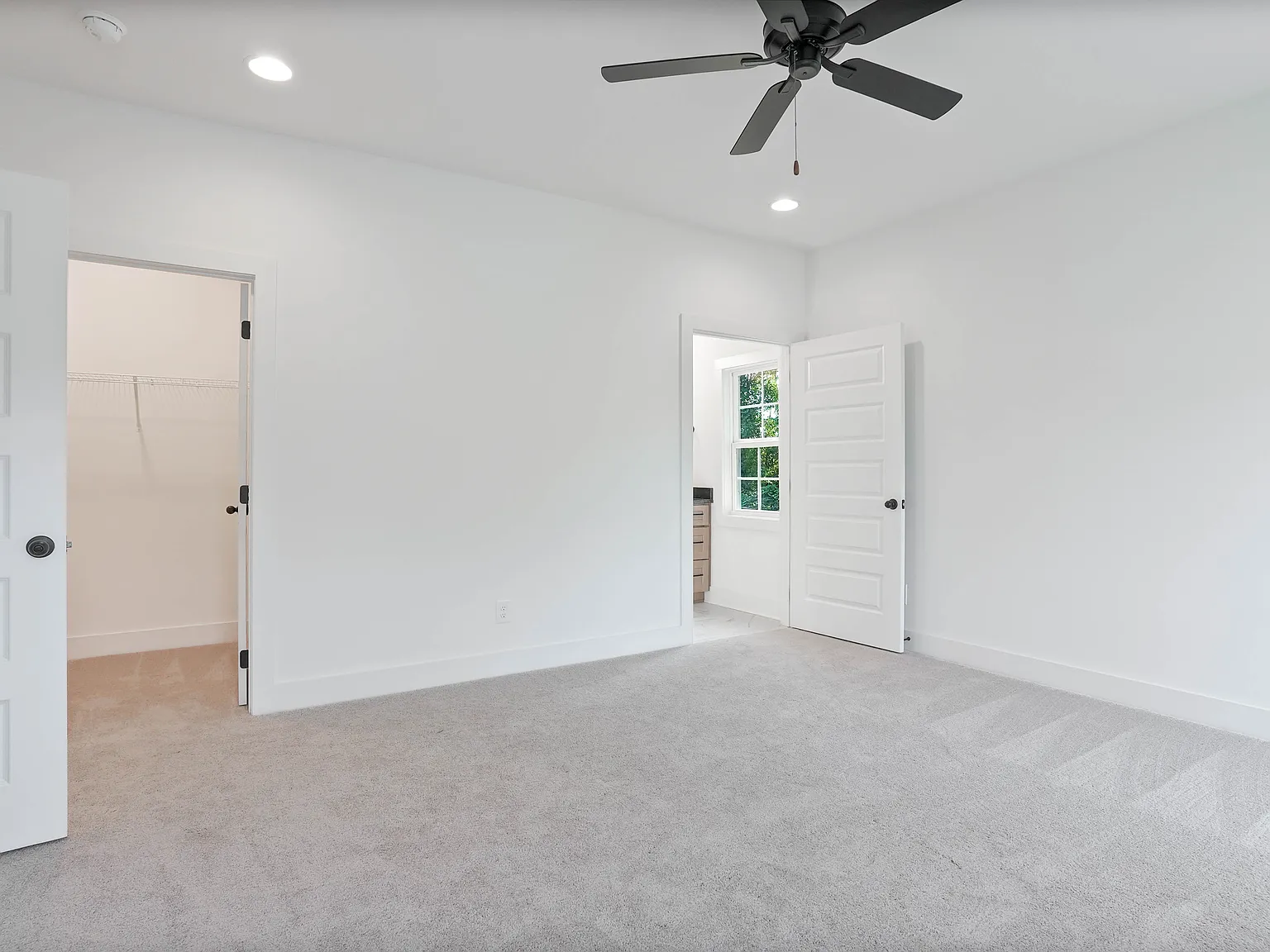 2 bed, 1237 sqft, $1,750 — Photo 4